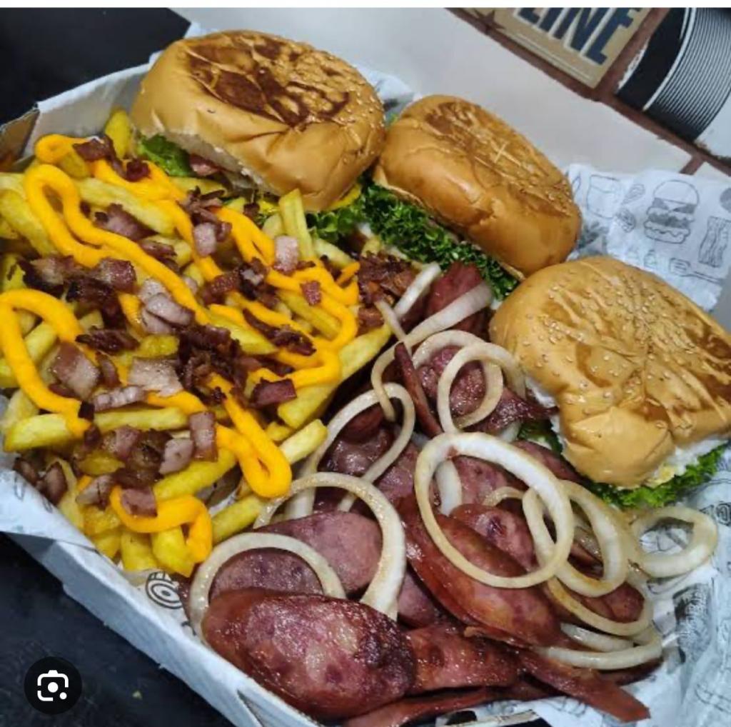 COMBO X-BURGUER  + CALABRESA  ACEBOLADA + BATATA BACON E CHEEDAR + REFRIGERANTE 1 LITRO