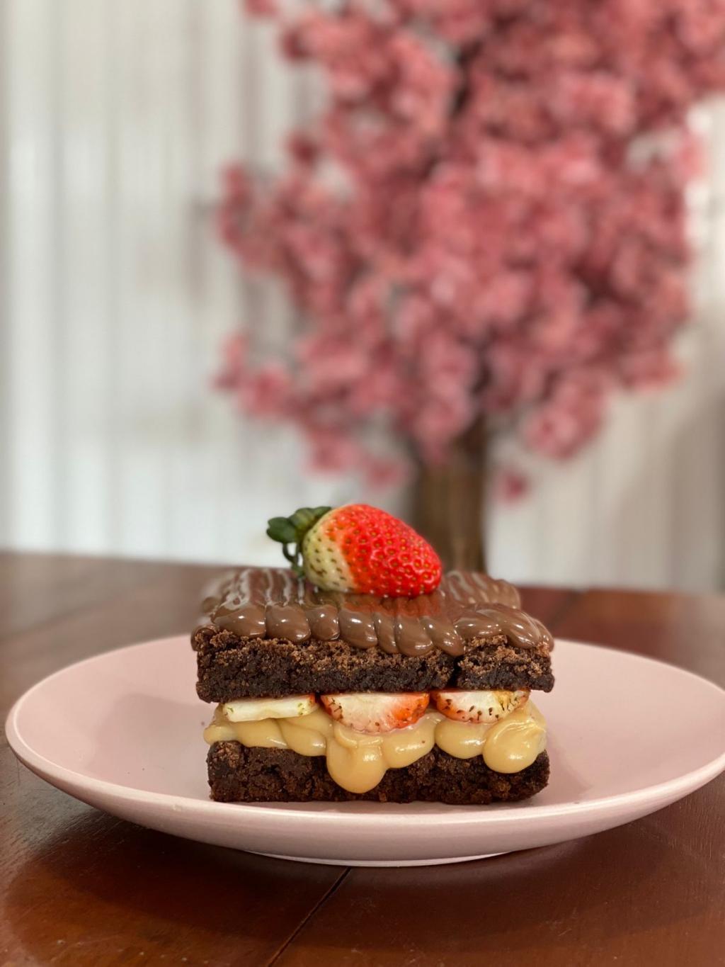 BROWNIE RECHEADO